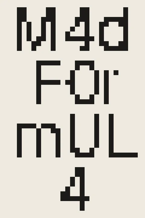 Las cuatro líneas del bitmap, ampliadas: M4d, F0r, mUL y 4, dibujadas con píxeles cuadrados de tipografía de mapa de bits